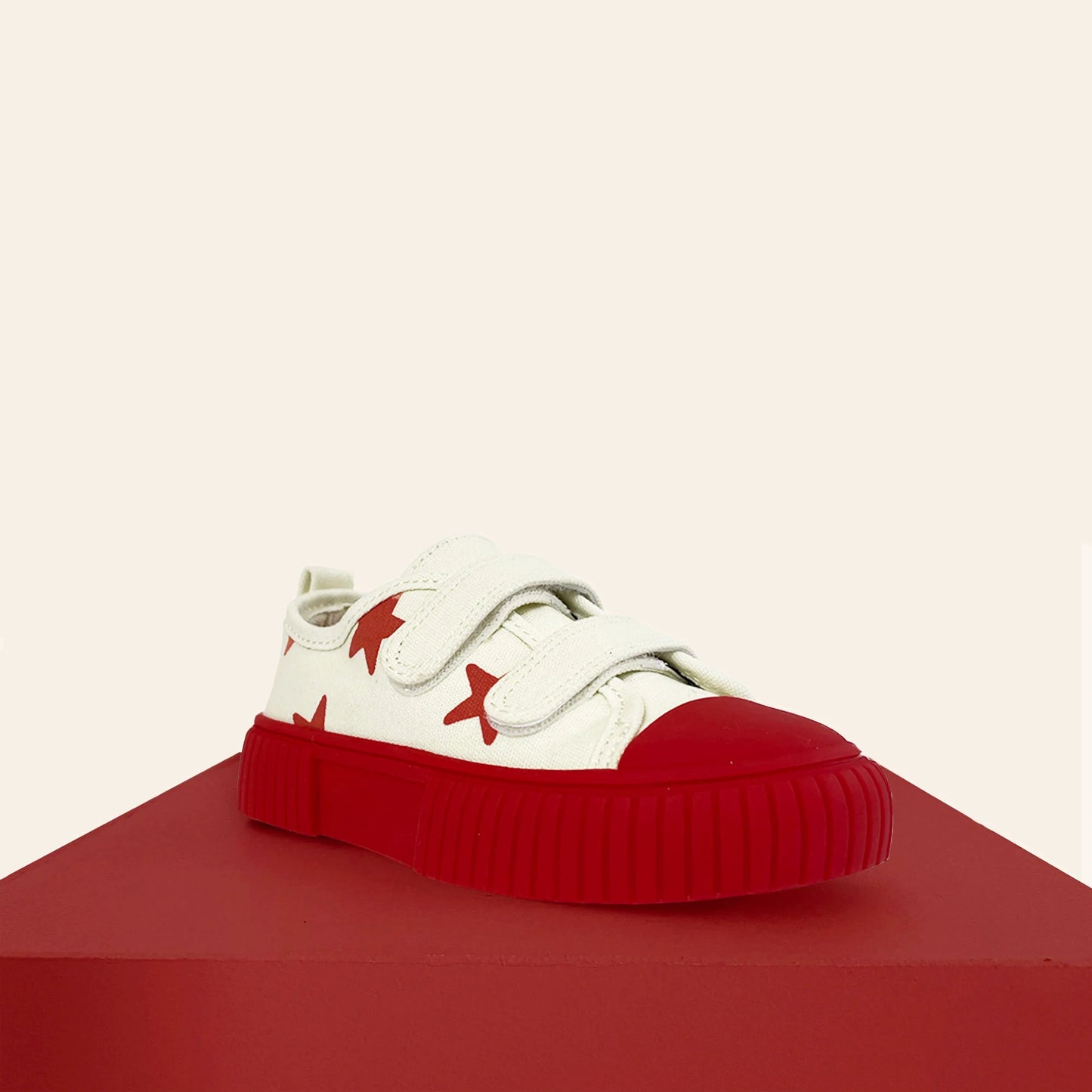 lowtop kids sneaker redstar 3_4 by Piccolini shoes