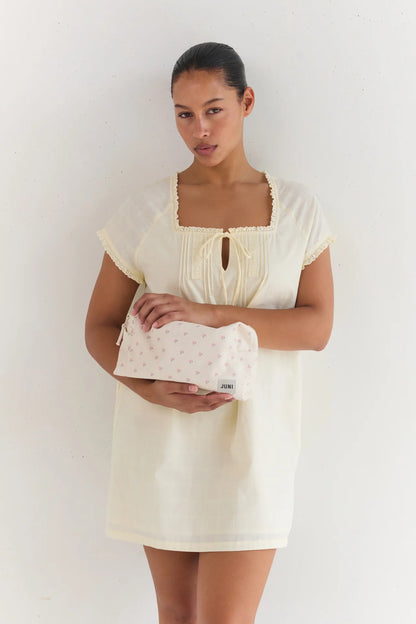 The Essentials Pouch | Roses