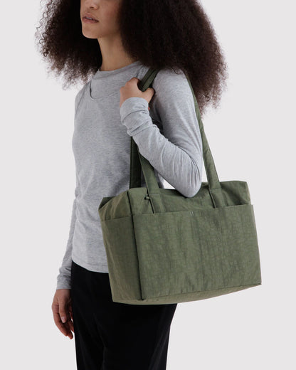 Small cloud carry on | caper