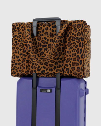 Cloud carry on | leopard