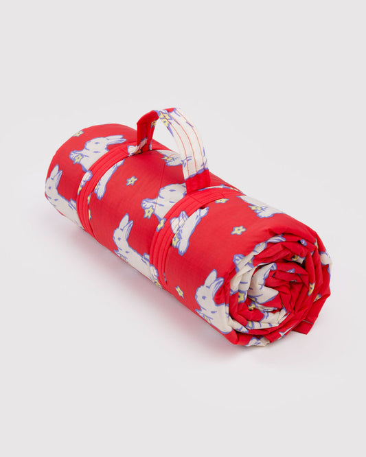 Puffy picnic blanket | bunnies