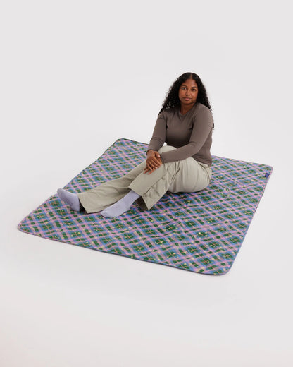 Puffy picnic blanket | green star plaid