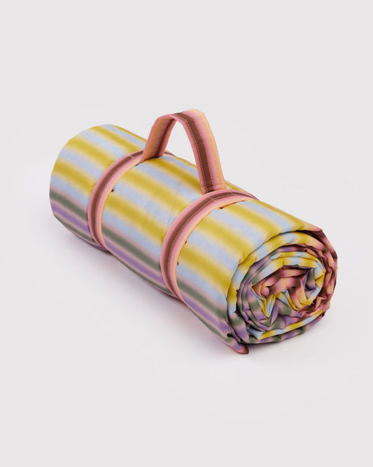 Puffy picnic blanket | gradient stripe multi