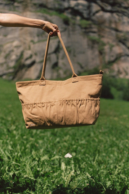 The Daily Tote | Tan