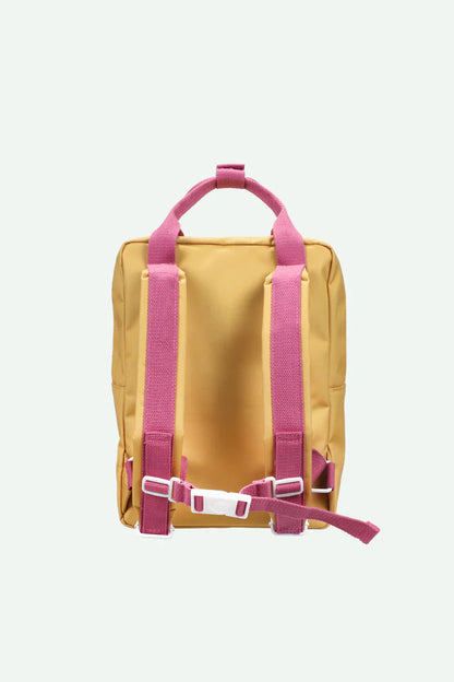 backpack medium | envelope | apple grub