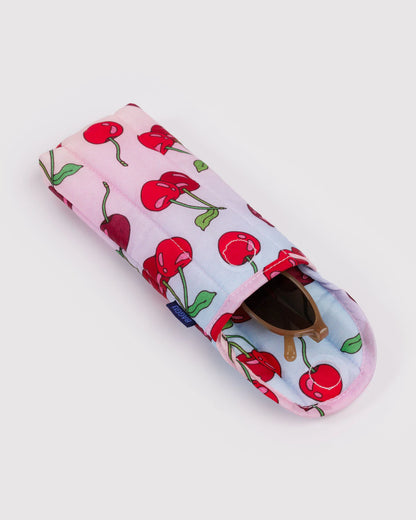 Puffy glasses sleeve | cherries