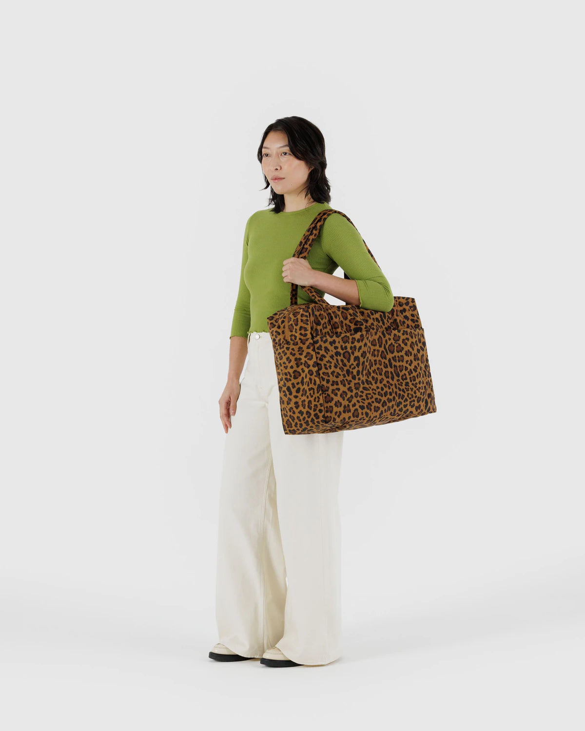 Cloud carry on | leopard