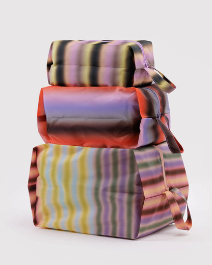 3D Zip Set | gradient stripes
