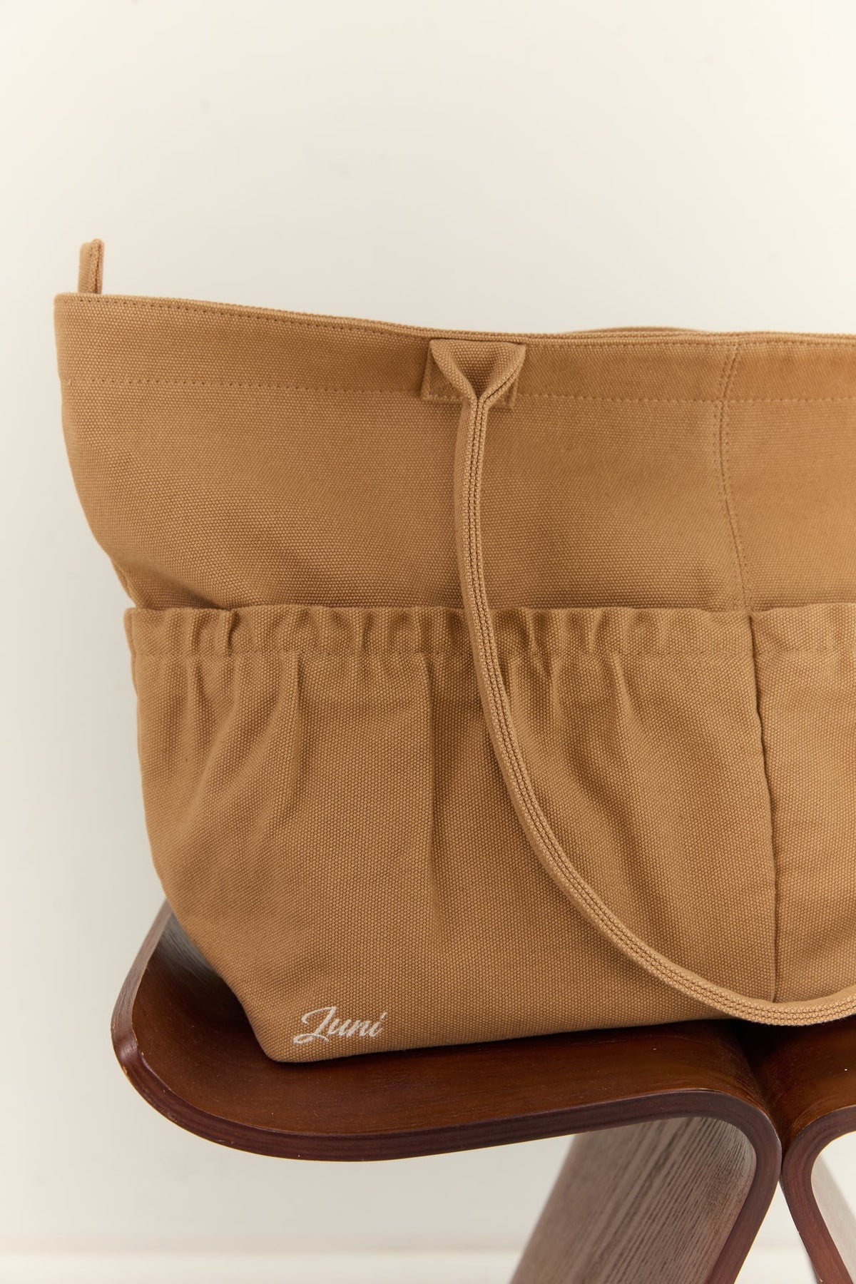 The Daily Tote | Tan