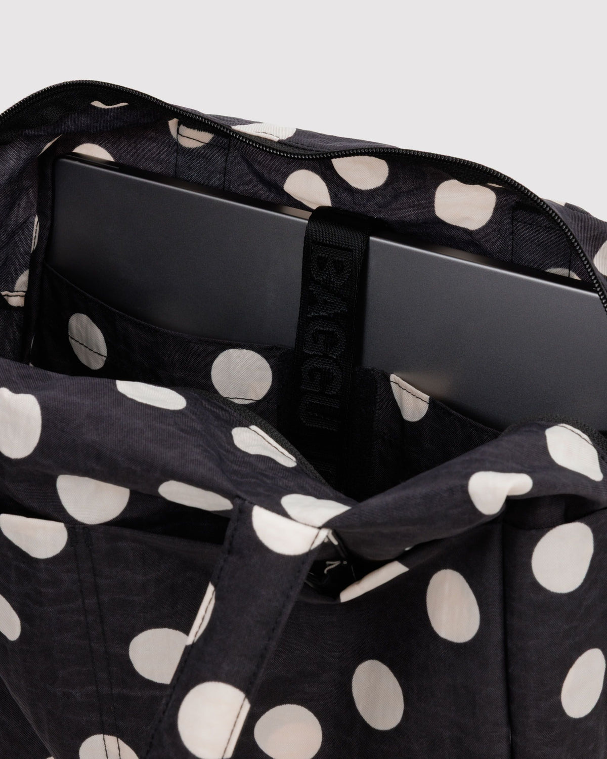 Everyday cloud bag | black and cream polka dot