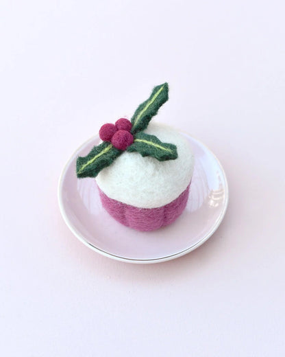 Felt cupcake | holly berry