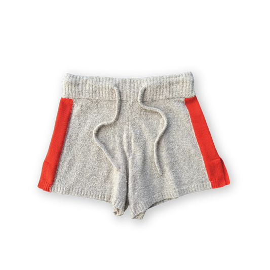 Knitted terry shorts in dune/rosso front - sizes from newborn(NB) to 6