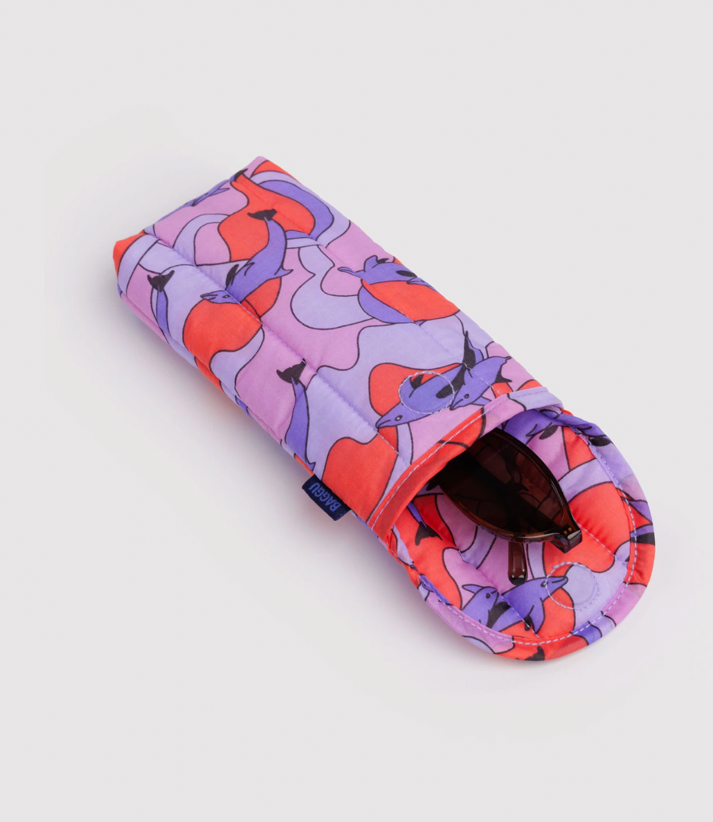 Puffy glasses sleeve | dolphins
