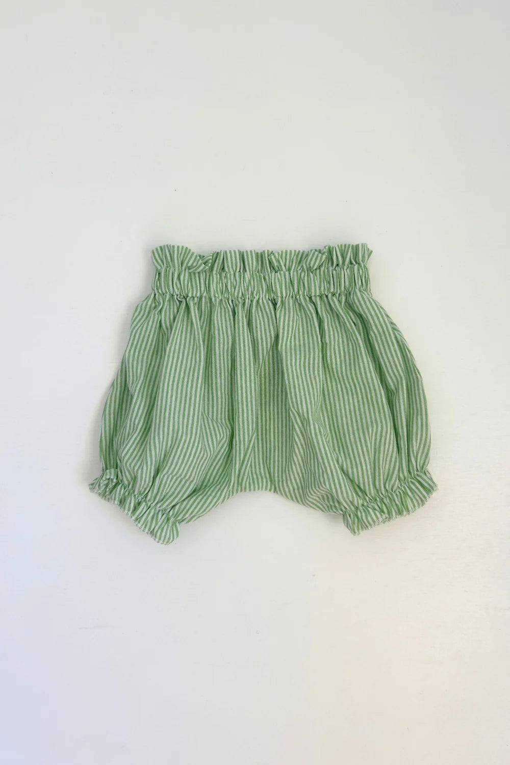 Stripey bloomer | apple