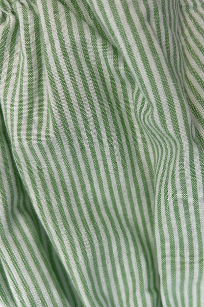 Stripey bloomer | apple