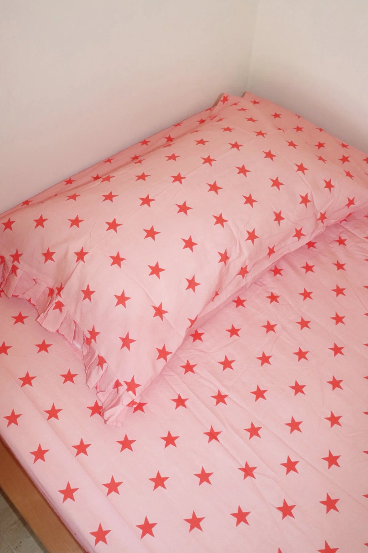 Strawberry Star | pillow case separates