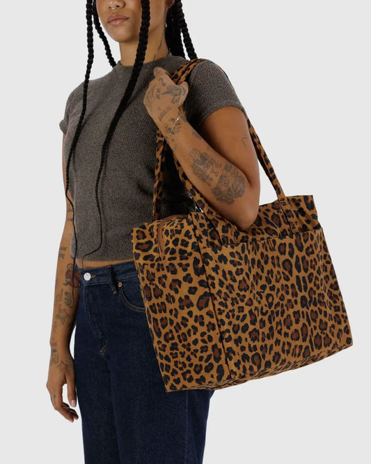 Small cloud carry on | leopard