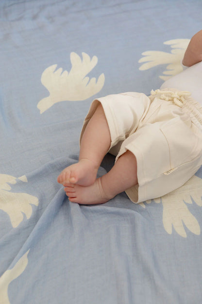 bamboo swaddle - dove
